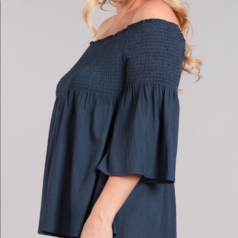 ⭐️PLUS OFF THE SHOULDER smocked shirt⭐️Demin look - Picture 3 of 4